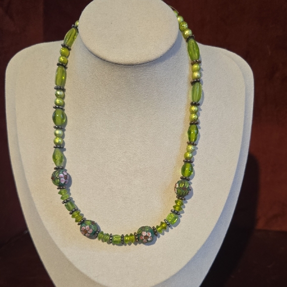 Jewelry - Vintage Green Glass Wedding Cake Beads Beaded Necklace
